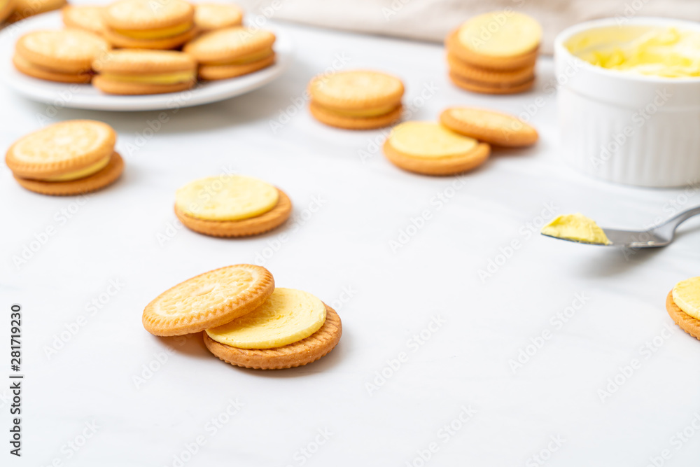 cookies with butter cream cookies with butter cream