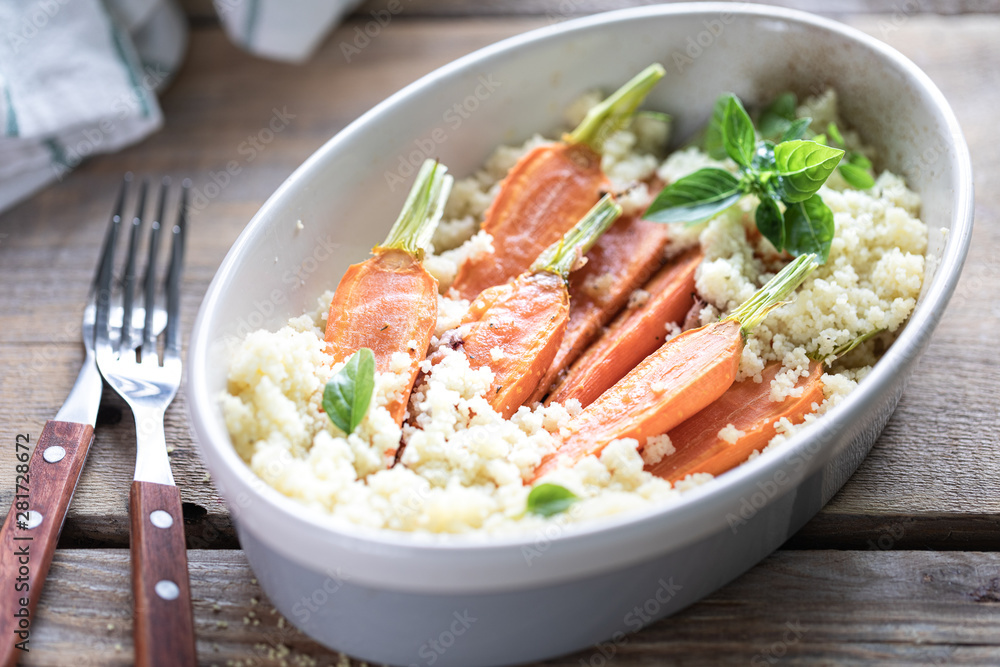 Young carrots baked with Pravanese herbs. couscous Sour cream, yogurt or fresh cream. Young carrots baked with Pravanese herbs. couscous Sour cream, yogurt or fresh cream.