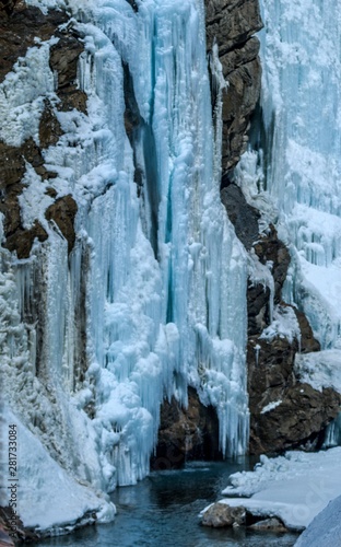 frozen lake water, ice cold