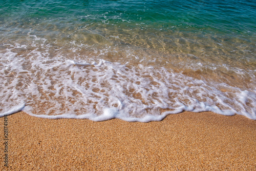 Wallpaper Mural beach and sea Torontodigital.ca