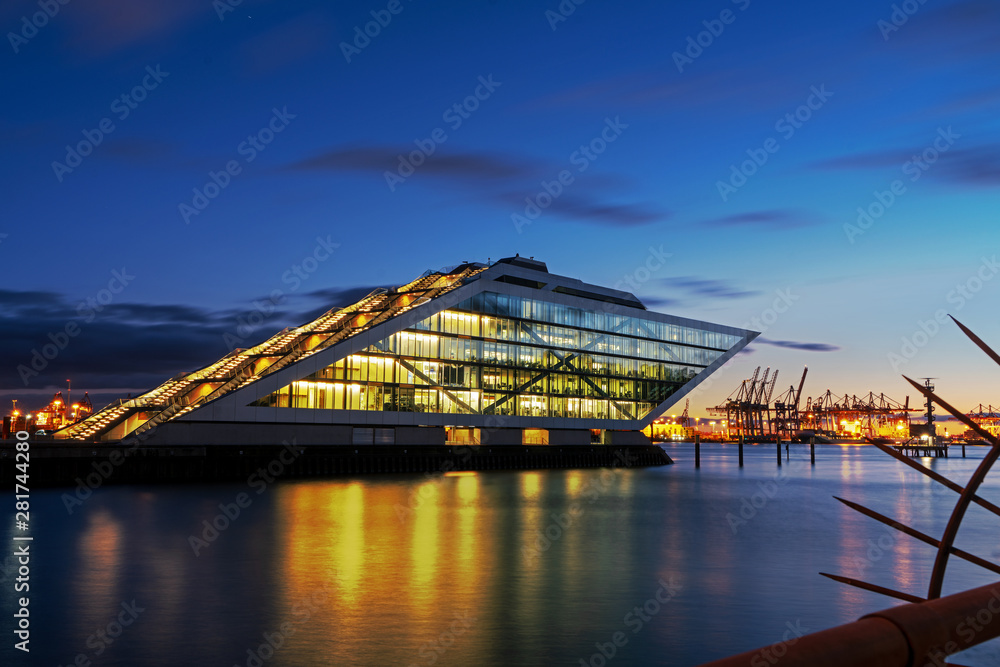 Naklejka premium Dockland Hamburg