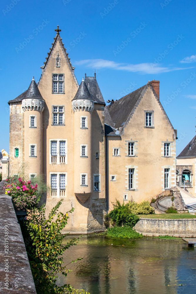 Naklejka premium La Flèche. Le château des Carmes. Sarthe. Pays de la Loire