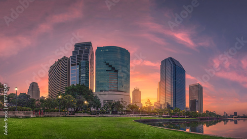 City view of Bangkok downtown, Bangkok modern office buildings © Punyawee