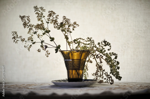 Flowers bouquet silhouette ...