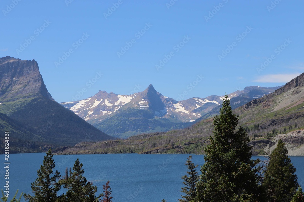 Obraz premium Saint Lake Mary - Glacier National Park