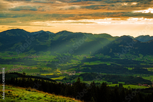 Illertal - Sonnenuntergang - Berge - Alpen - Allg  u