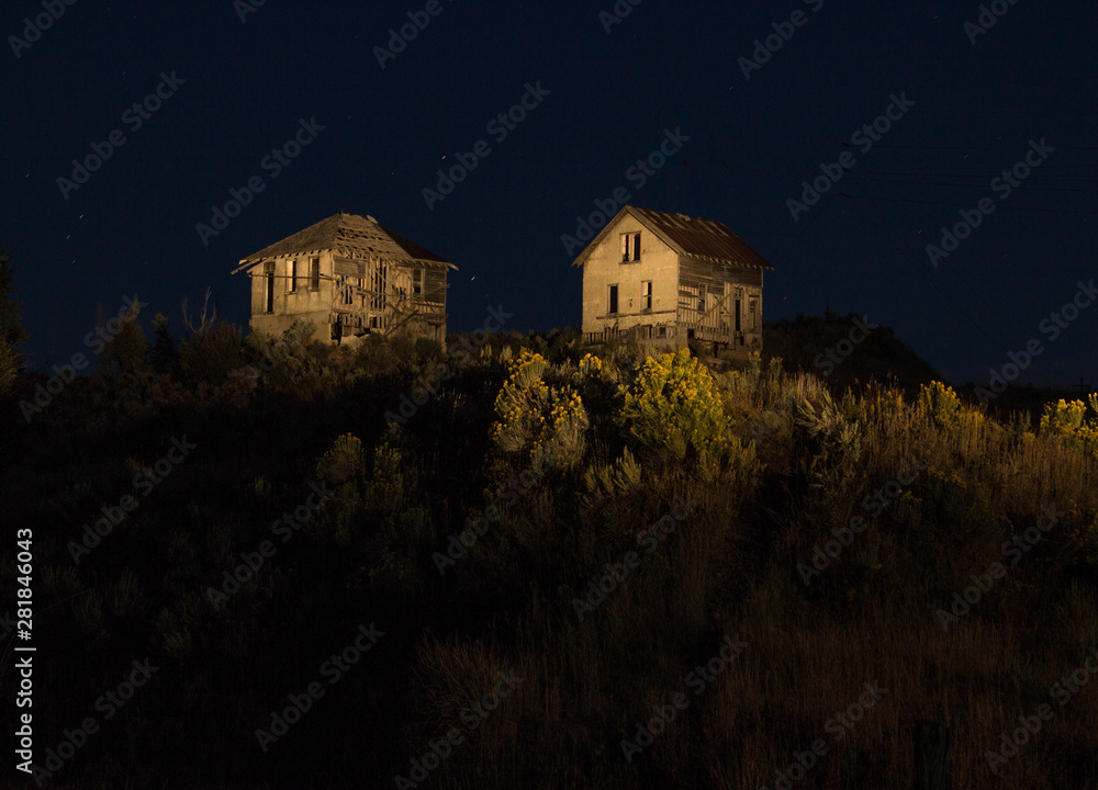 Old Houses Old Houses