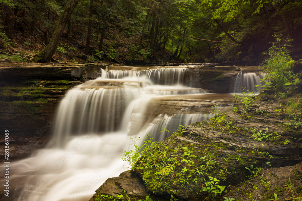 Obraz premium Buttermilk Falls State Park