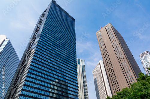 (東京都ｰ都市風景)夏空の下の新宿高層ビル群１１