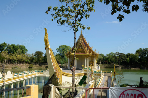 Buddhisitscher Tempel "Wat Ban Na Muang" Ubon Thailand