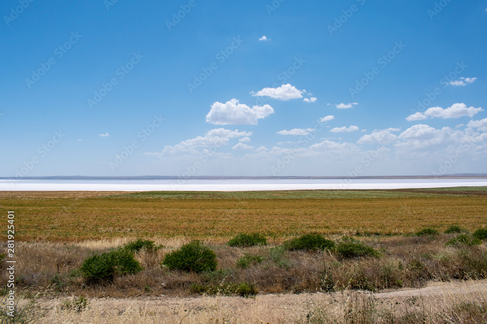 Obraz premium Turkey, Central Anatolia Region: aerial view of the salt expanse of Lake Tuz, Tuz Golu, known as the Salt Lake, the second largest lake in Turkey and one of the largest hypersaline lakes in the world