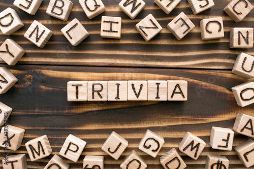Quadro em tela trivia - word from wooden blocks with letters, unimportant concept, random lette