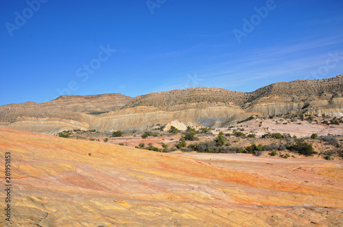 yellow rock mountain in utah americas south west