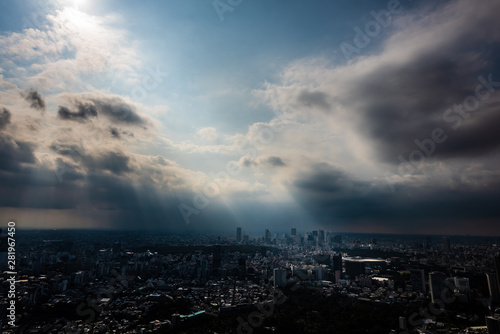 Fototapeta Naklejka Na Ścianę i Meble -  神秘的な東京の空　Mystical Tokyo Sky