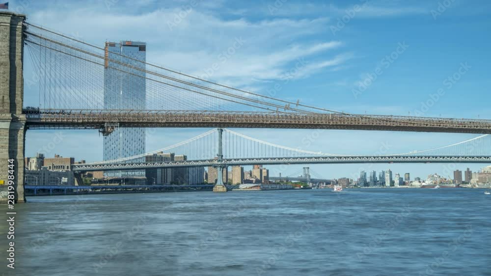 Panning Time Lapse in Manhattan Along the Brooklyn Bridge