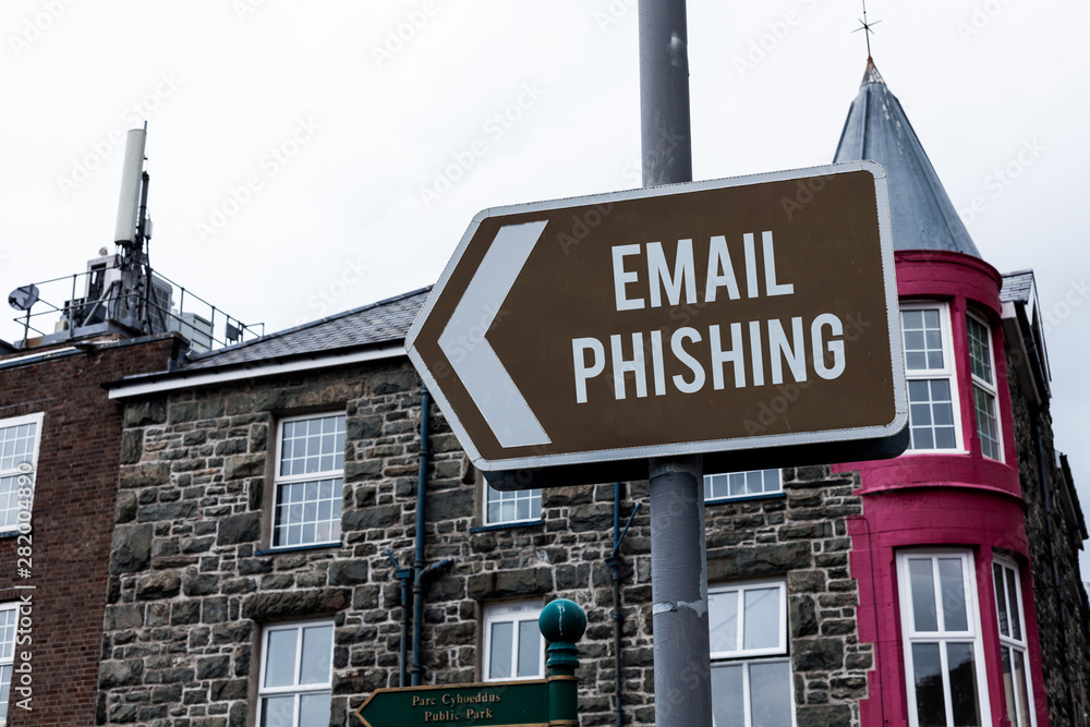 Obraz premium Text sign showing Email Phishing. Business photo showcasing Emails that may link to websites that distribute malware Empty street signs on the crossroads with blank copy space