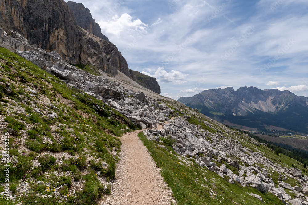 Fototapeta premium Hirzelweg - Rosengarten - Südtirol