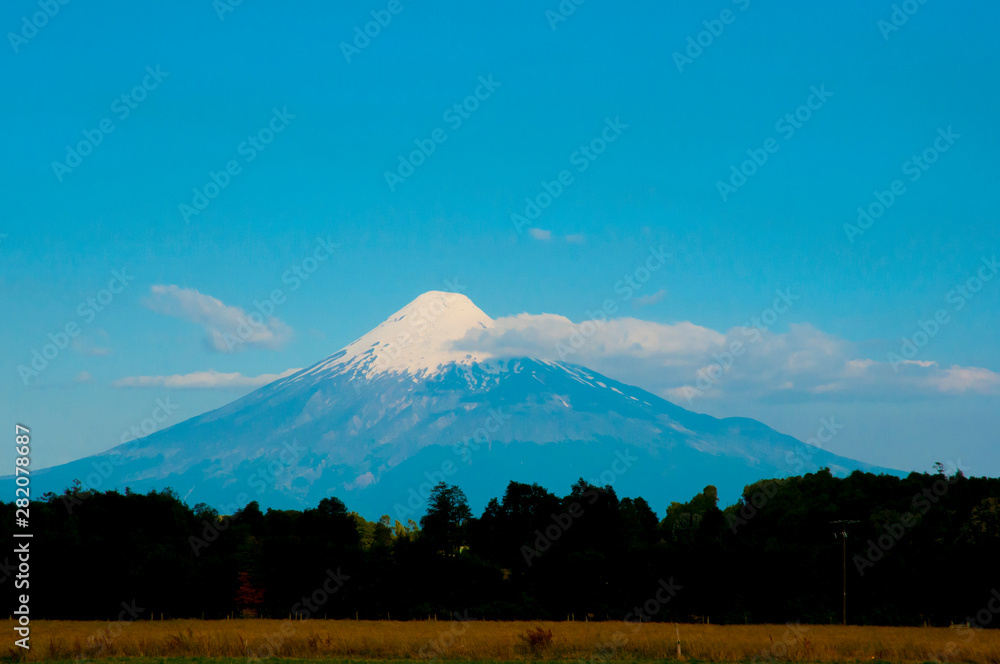 Obraz premium Osorno Volcano - South Chile