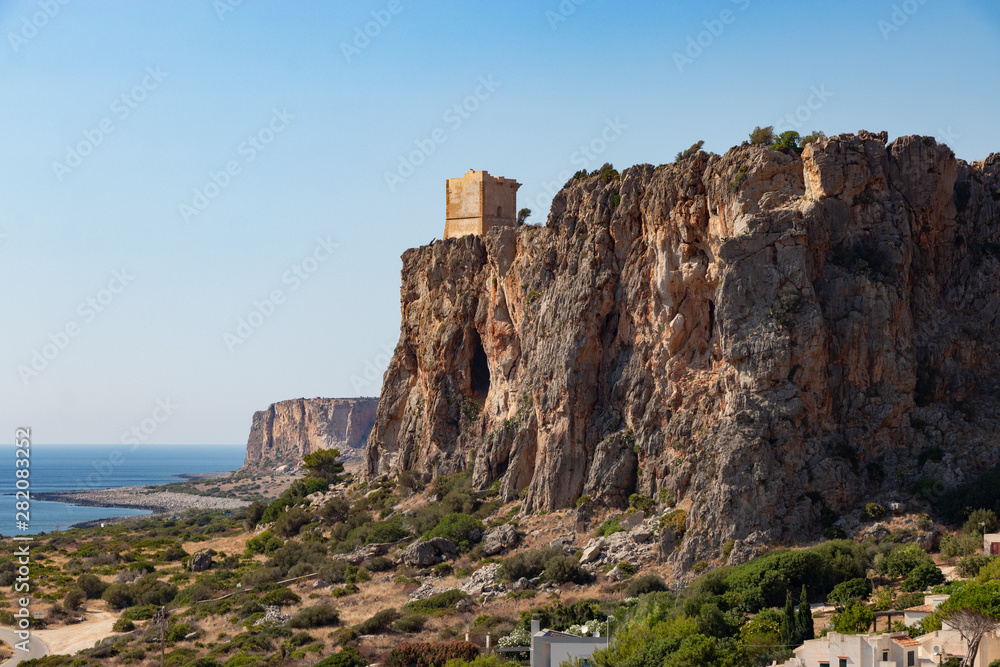 Paesaggio Siciliano nella località di Castelluzzo e Macari in provincia di Trapani Paesaggio Siciliano nella località di Castelluzzo e Macari in provincia di Trapani