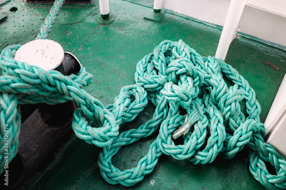 Fototapeta premium a rope in yacht