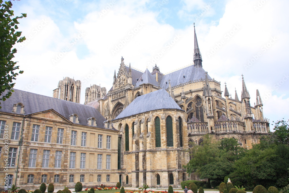 le chevet de la cathédrale de Reims