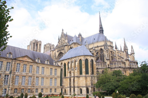 le chevet de la cathédrale de Reims