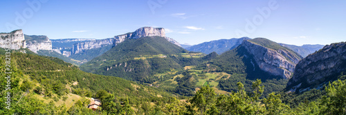 Obraz na plátně Panorama sur le massif du Vercors depuis le col de Toutes Aures, Choranche, Isèr