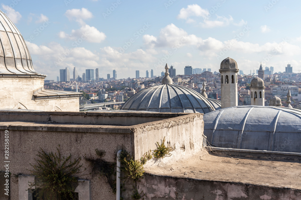 Fototapeta premium Panorama from Suleymaniye Mosque to city of Istanbul, Turkey