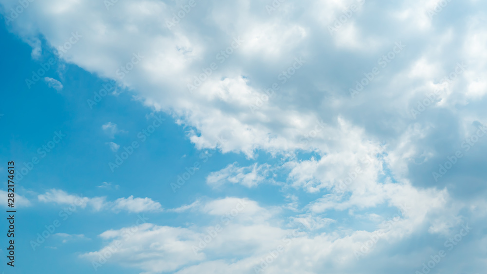 Obraz premium 青空・雲