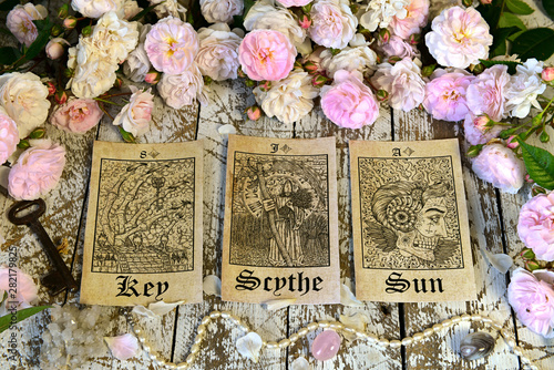 Canvastavla Still life with tarot cards, Lenormand oracle ritual.