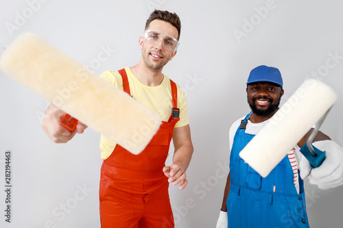 Portrait of painters on lig...