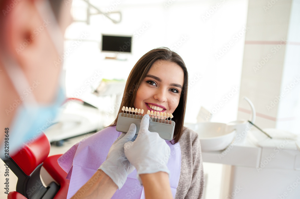 Check and select the color of the teeth. Check and select the color of the teeth.