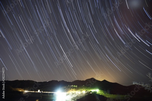 star trail rastro de estrellas circumpolar pantano casasola almogia malaga photo