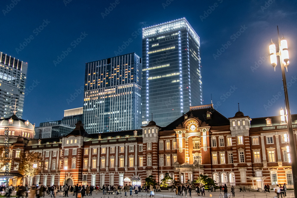 Night Tokyo Station