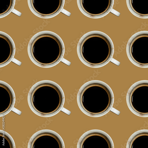 Seamless pattern of dirty cups with coffee