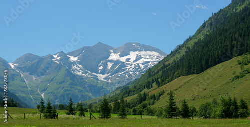 Landscape in the Tyrol Alps mountains in Austria, at the ferleiten Park © Milos