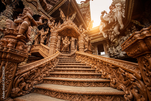 The Sanctuary of Truth Museum is a gigantic all wood construction located at the relaxing Rachvate cape of Naklua Pattaya City. 