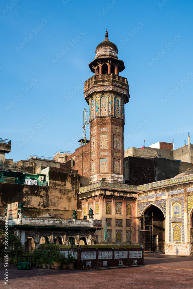 wazir khan mosque tower
