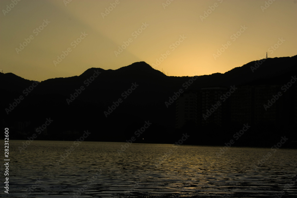 sunset at rodrigo de freitas lagoon V