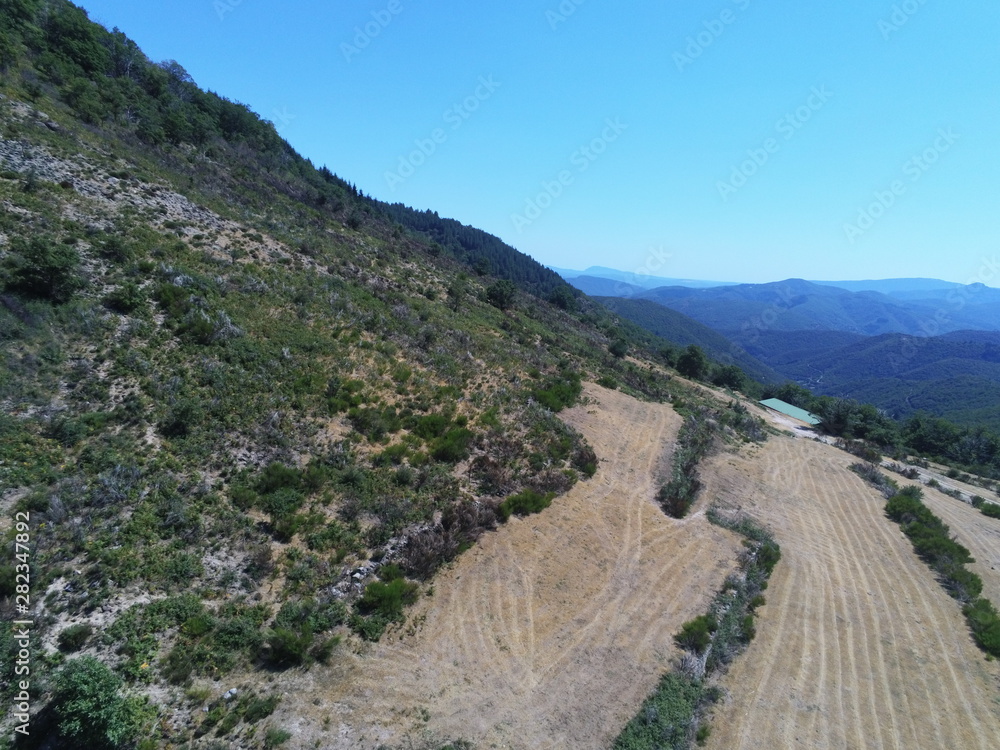Champs dans les Cévennes, vue aérienne Champs dans les Cévennes, vue aérienne