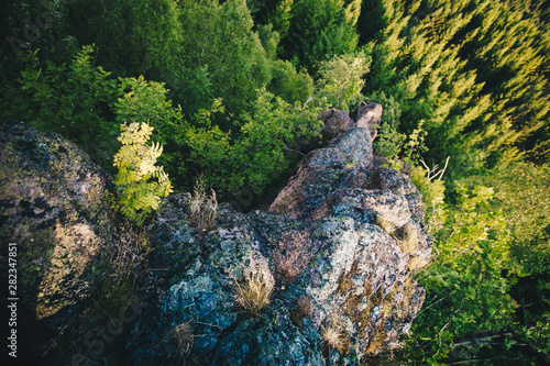 Felsen mit Wald aus der Vogelperspektive 1 photo