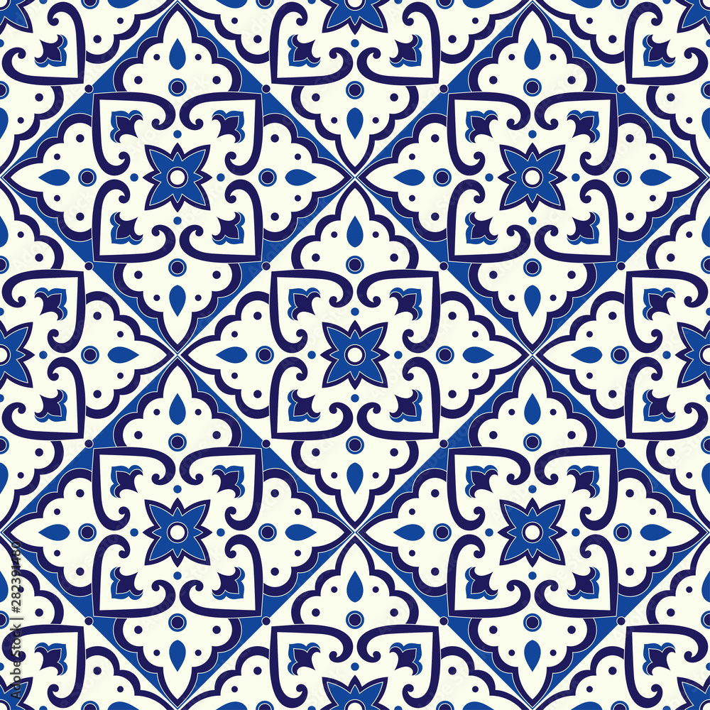 Earthernware tile with dodo pattern , with underglaze blue and lusters on a  white slip. Dated 1882 Stock Photo - Alamy