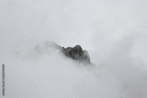 Berg im Nebel