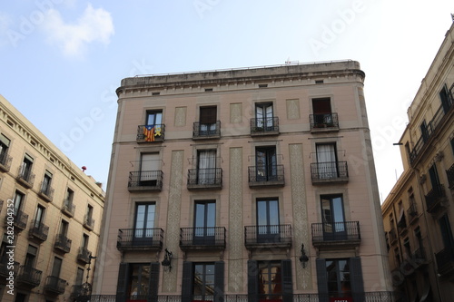 Immeuble ancien à Barcelone, Espagne 
