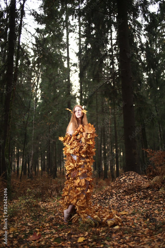 Fashion Autumn model, Fall Leaves Dress, Beauty Girl Fashion Autumn model, Fall Leaves Dress, Beauty Girl