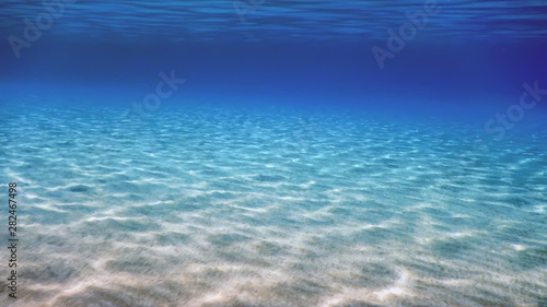 фотографія Underwater Blue Ocean, Sandy sea bottom Underwater background