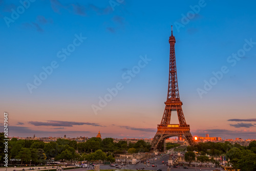 Summer Twilight and Traffic near the Eiffel Tower © goodman_ekim