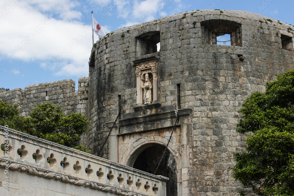 Right side low angle view on the Pile Gate in the city of Dubrovnik, Croatia Right side low angle view on the Pile Gate in the city of Dubrovnik, Croatia