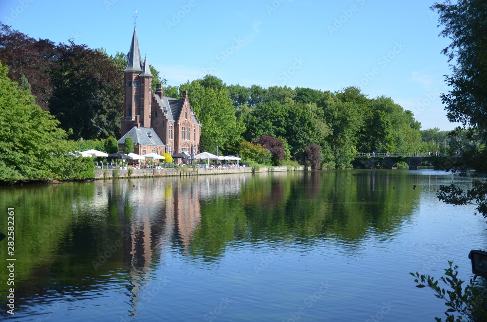 Lac d'Amour Minnewater à Bruges en belgique flamande