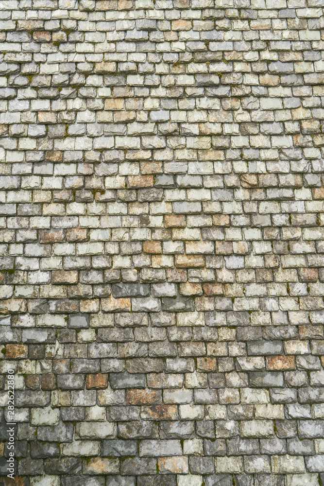Dach aus alten Schiefersteinen als Hintergrund Dach aus alten Schiefersteinen als Hintergrund
